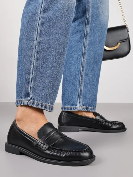 Mocasini Mestia negri