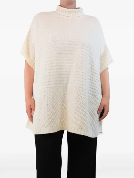 Poncho Allude
