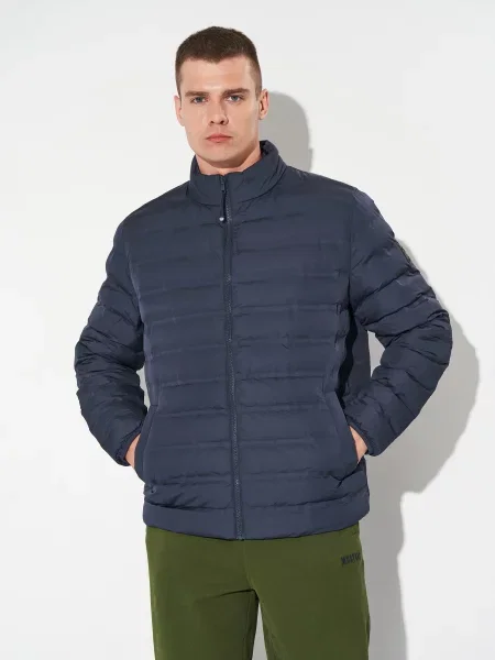 Демісезонна куртка Mustang Jeans Creston темно-синій синя