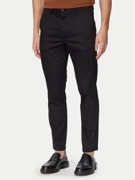 BOSS Pantaloni din negru