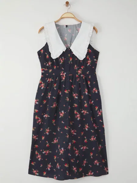 Trendyol Curve Košilové šaty zelená / červená / černá bílá