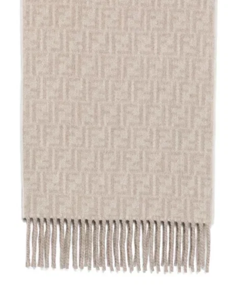 Шал Fendi с ресни сиво