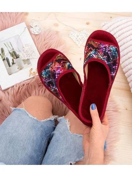 Papuci Natural Style cu model piele de șarpe bordo