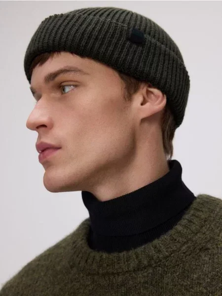 Reserved Шапка-біні з додаванням вовни темно-зелений зелена