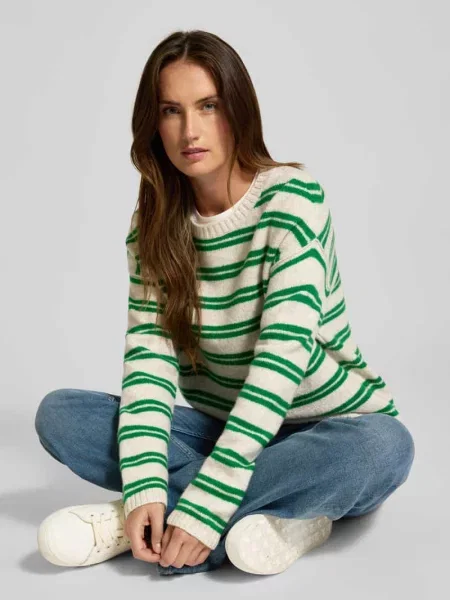 Sweter z dzianiny o kroju relaxed fit z mieszanki wełny z dodatkiem wielbłądziej sierści model „Khai” Mos Mosh zielony