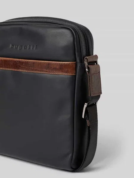 Torba na ramię z detal z logo model Corso Deluxe' Bugatti czarna