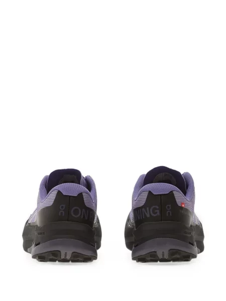 Sneakerși On violet