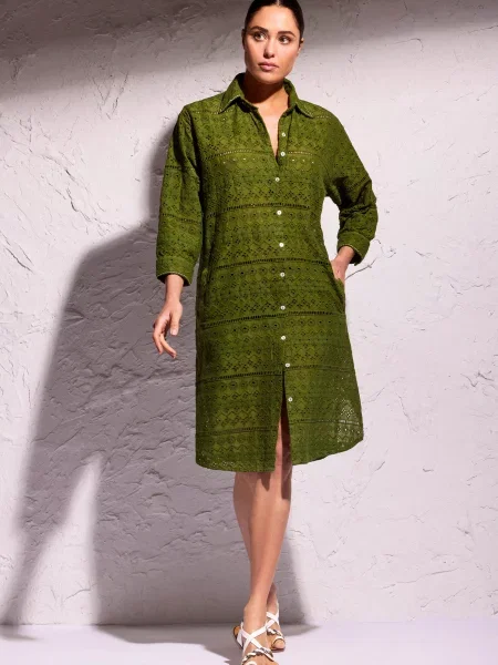 Пляжное платье-рубашка на біла