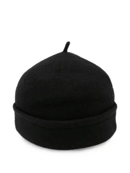 Căciulă Ranra cu broderie din fetru negru