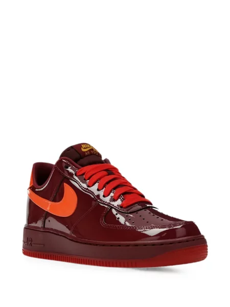 Sneakerși Nike Air Force 1 din piele de lac roșu