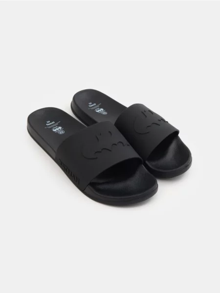 Sinsay Klapki Batman czarny