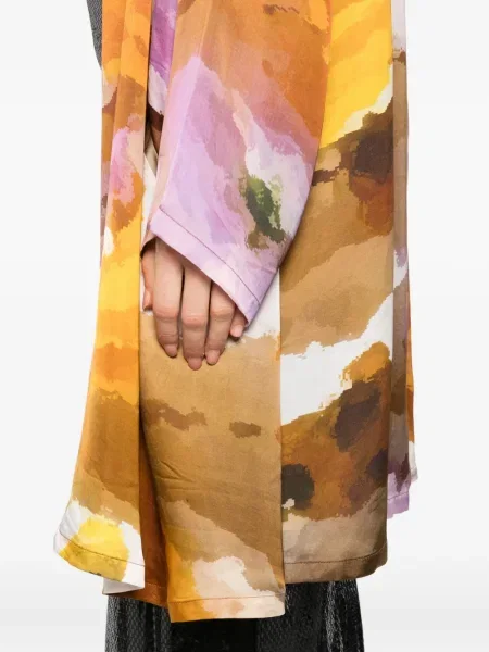 Geacă Yavi cu imagine cu imprimeu abstract maro