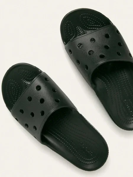 Klasszikus félcipő Crocs fekete