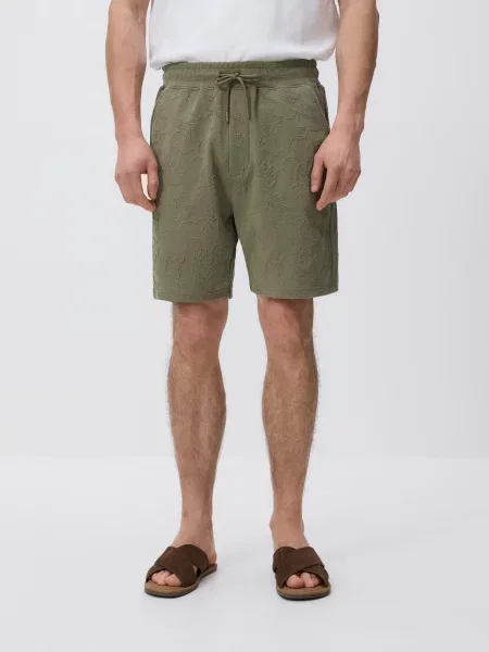 Шорты Reserved с вышивкой зеленые