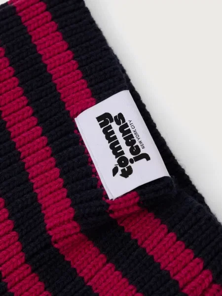 Czapka Tommy Jeans z kapturem różowa
