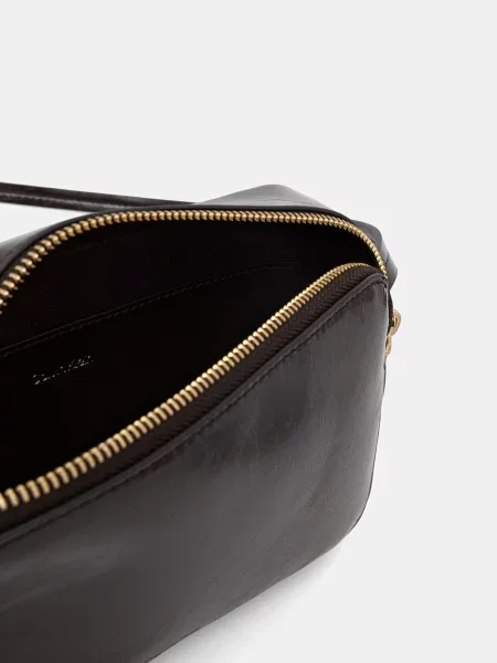 Calvin Klein Táska Foil Logo Glossy Camera Bag barna