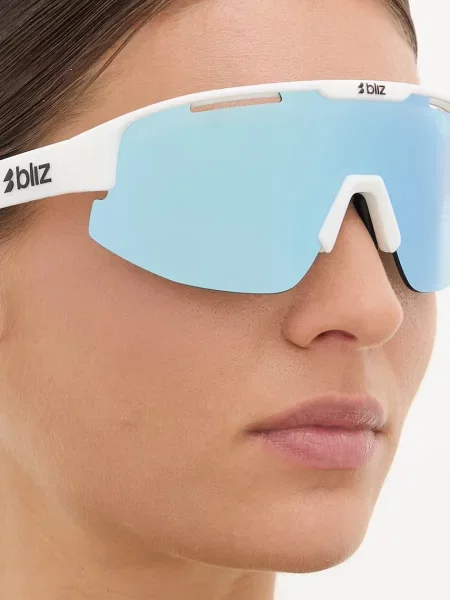 Napszemüveg Bliz Matrix white/smoke blue multi. Méret: OS fehér