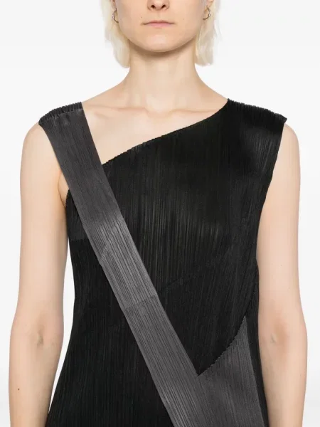 Костюм рокля Pleats Please Issey Miyake черно