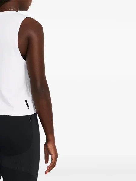 Подрязан топ Under Armour бяло