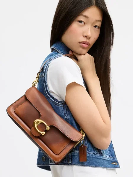 Кожаная сумка через плечо Coach