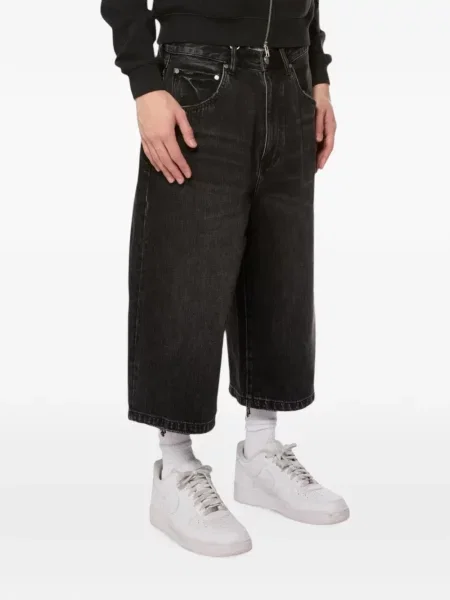 Pantaloni scurți din denim Llc negru
