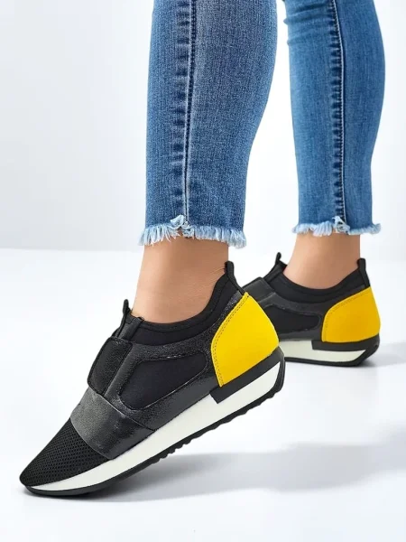 Sneakerși Resti negru