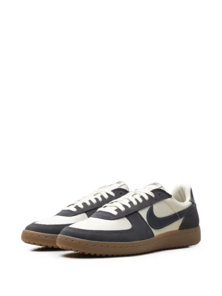 Sneakerși Nike alb