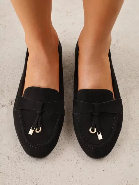 Mocasini Eunilla cu aplicații metalice decorative negri