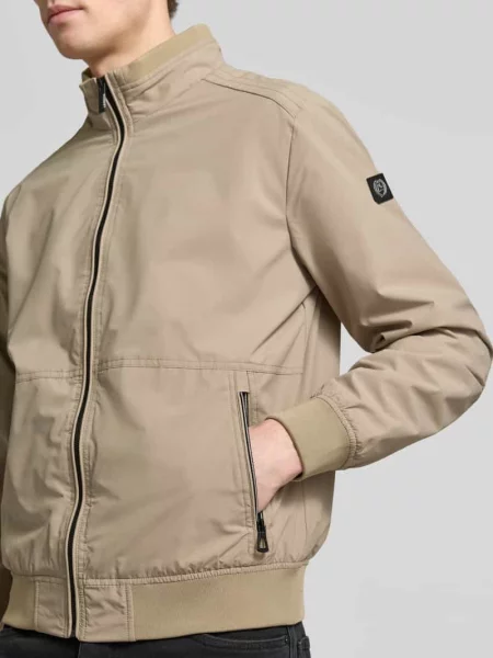 Kurtka o kroju regular fit ze stójką Lerros