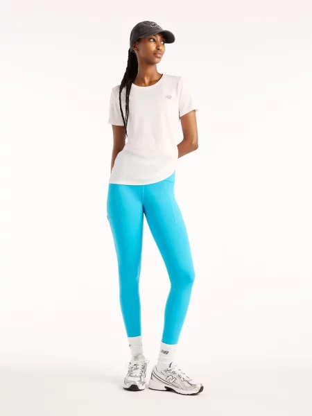 Спортивная футболка New Balance розовая