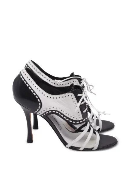 Кожени сандали Manolo Blahnik с връзки черно