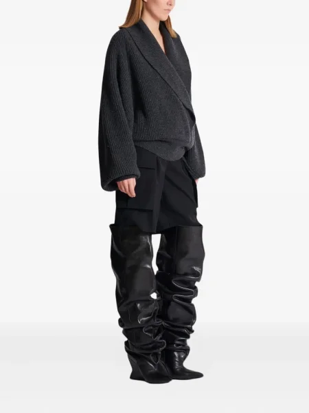 Sweter Balmain kopertowy prążkowany szary