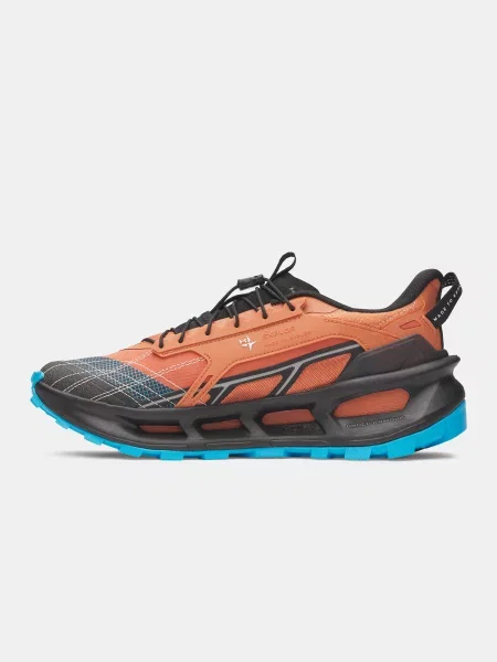 Pantofi Under Armour de drumeție