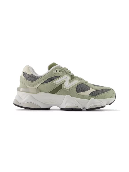 New Balance KobietyDzieci Buty sportowe New Balance Size: 6 zielony
