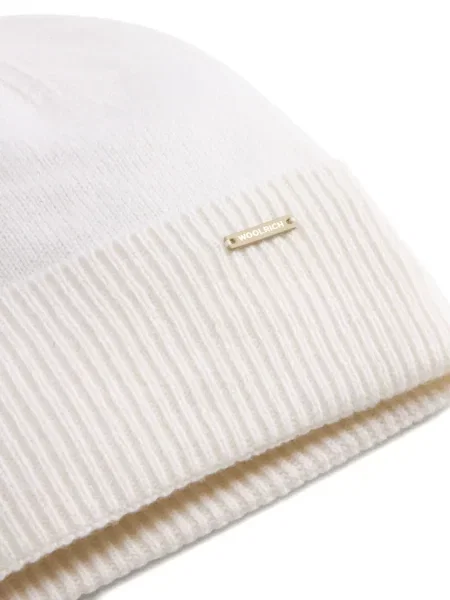 Căciulă Woolrich din cașmir alb