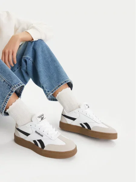 Sneakersy Reebok bílé