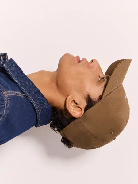 Reserved Бейсболка з вишивкою коричневий