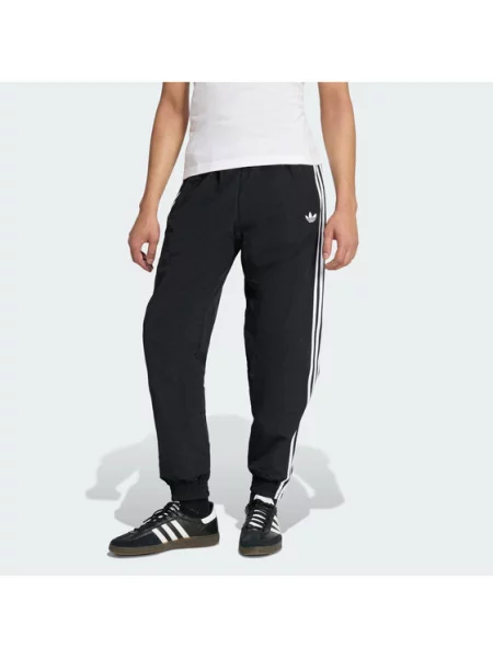 Teplákové kalhoty adidas černé