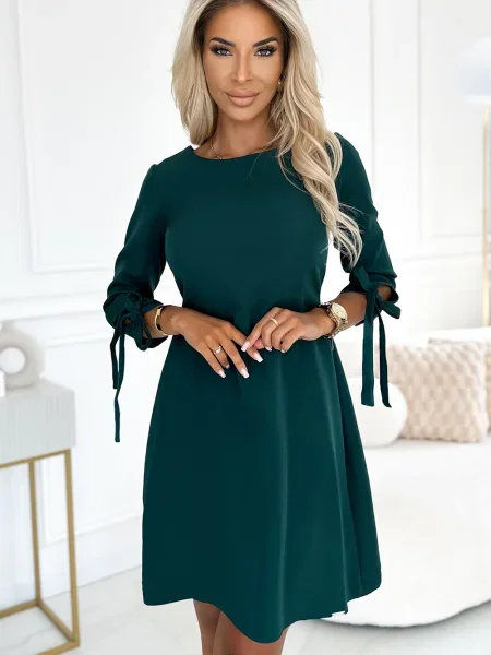 Sukienka Numoco z kokardką garniturowa zielona