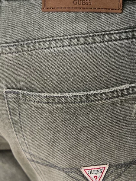 Джинсы Guess