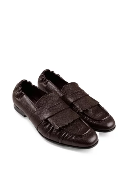 Loafer Anips rojtokkal barna