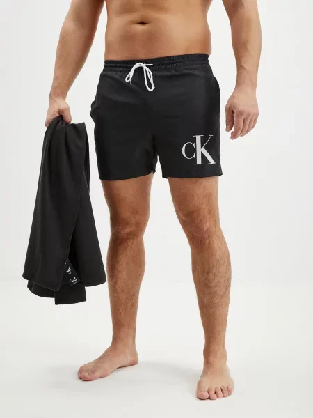 Spodenki kąpielowe i chusta plażowa w zestawie Calvin Klein czarna