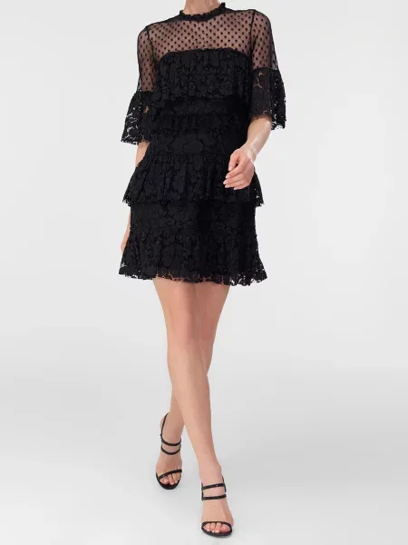 Rochie Trendyol cu volane din dantelă negru