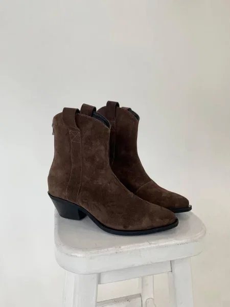 Замшевые сапоги 105.store коричневые