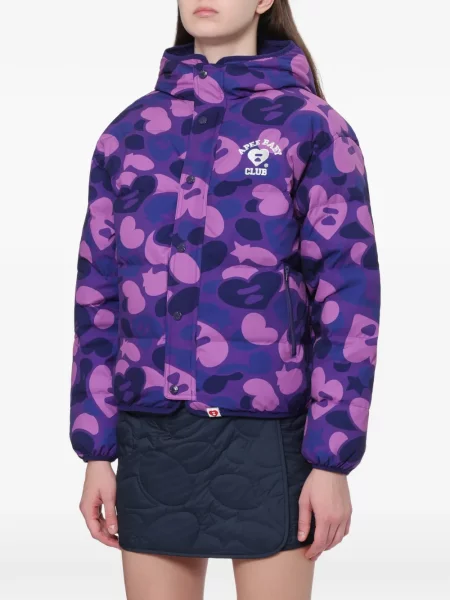 Μπουφάν Apee™ By *a Bathing Ape® με σχέδιο παραλλαγής μωβ