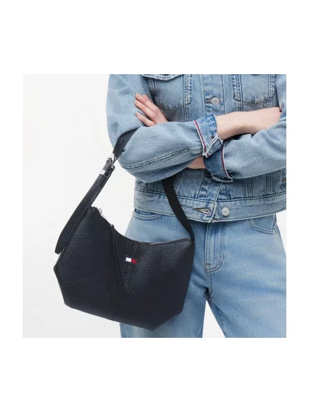 Tommy Jeans Kabelka na rameno CITY' čierna