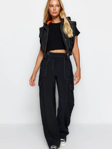 Pantaloni Trendyol negru