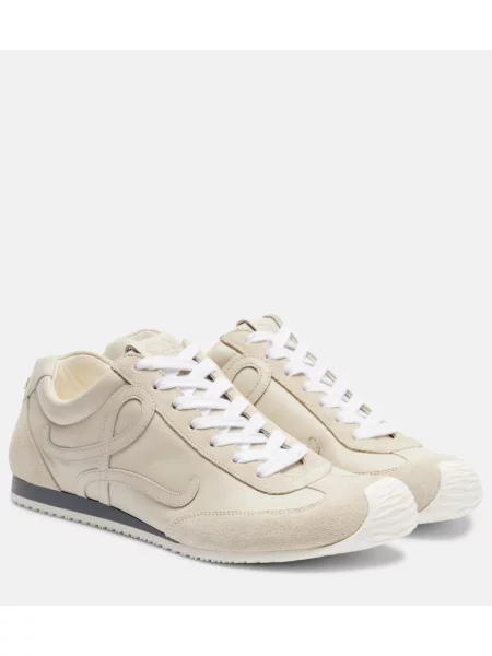 Sneakerși Loewe din piele de căprioară alb