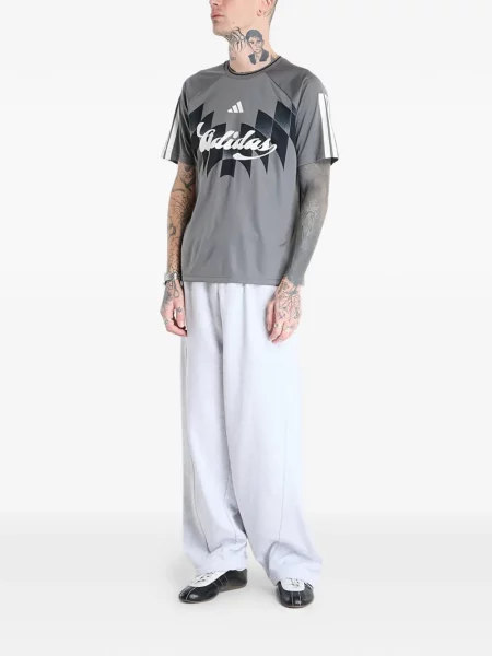 Csíkos póló Adidas autogrammal szürke