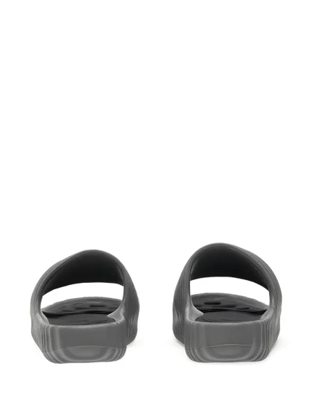 Tenisky Adidas Adilette se cvočky se síťovinou šedé